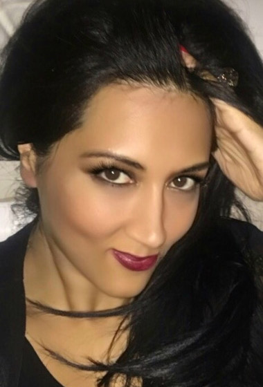 Six K - Artist - Nil Muir - Bio