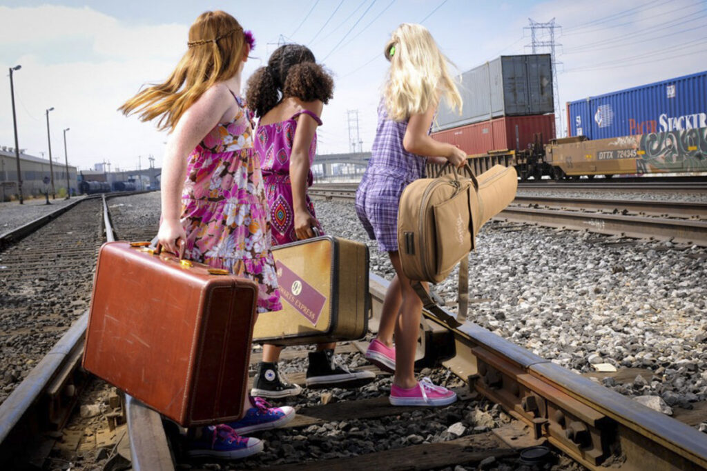 Six K - Artist - Giolliosa & Natalie - Kids
