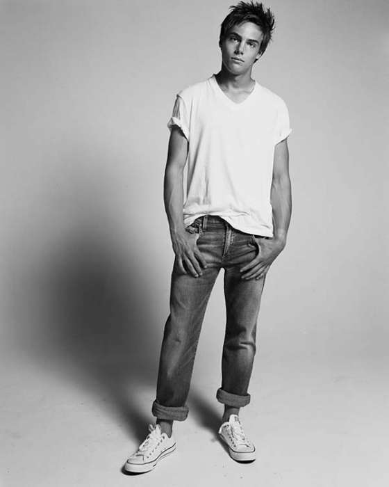 Six K - Artist - Matilde Campos - Mens Grooming