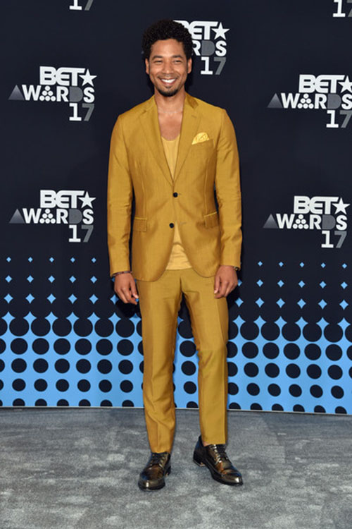 Six K - Artist - Nil Muir - Red Carpet