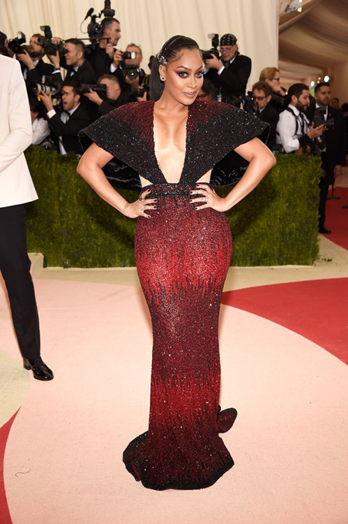 Six K - Artist - Sheika Daley - Red Carpet