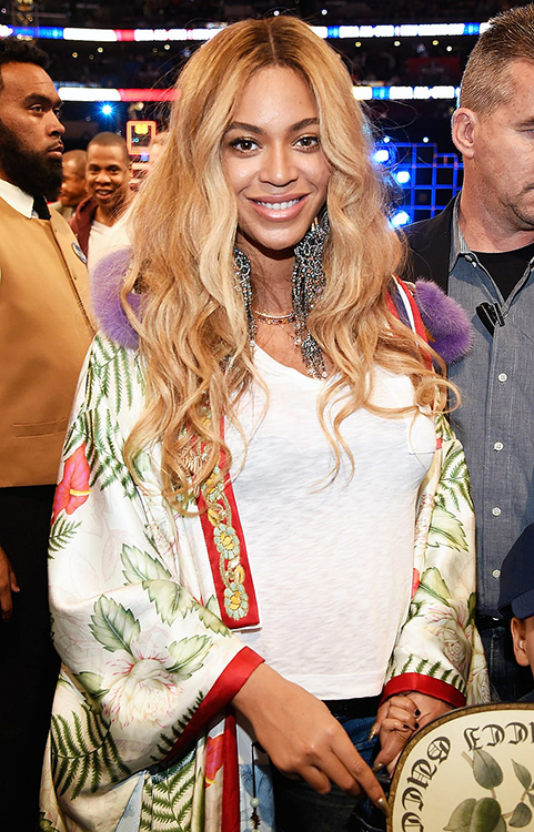 Six K - Artist - Sheika Daley - Red Carpet
