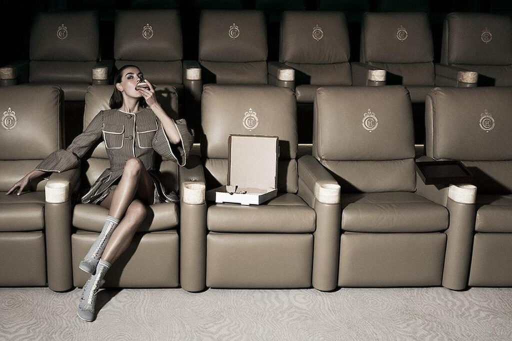 Six K - Artist - Steven Aturo - Editorial