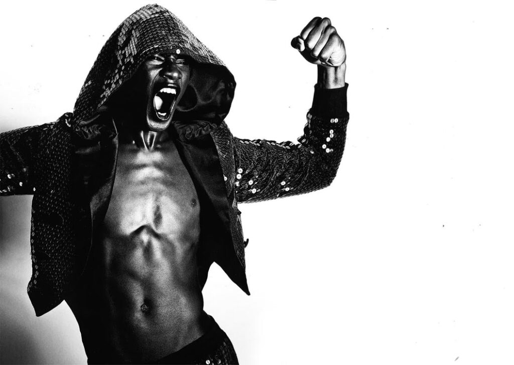 Six K - Artist - Steven Aturo - Editorial